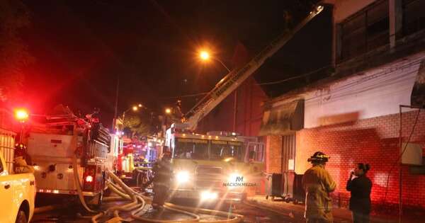 La Nación / Colapsó antiguo depósito de Capasa debido a un incendio