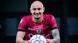 Histórico triplete para Carlos González