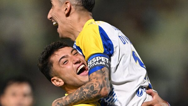 Di María anota su primer gol en Libertadores en victoria de Rosario Central en Caracas