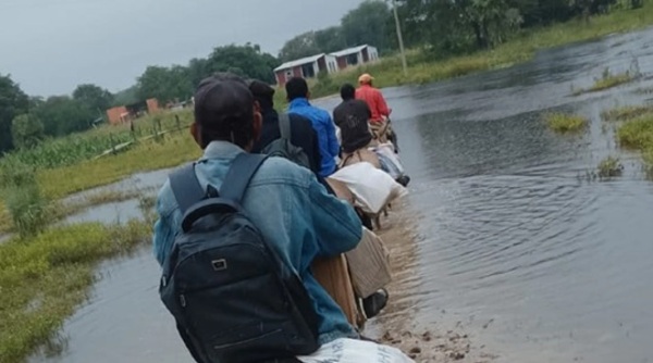 Comunidades aisladas por inundaciones en Presidente Hayes