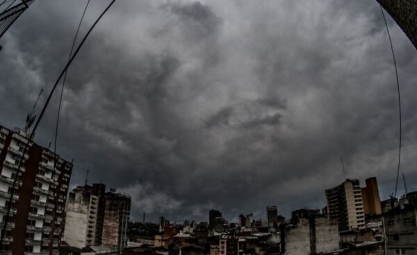 Anuncian ambiente fresco a cálido y  lluvias para este miércoles