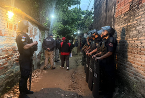 Cuatro detenidos en operativo antidrogas en Bañado Sur