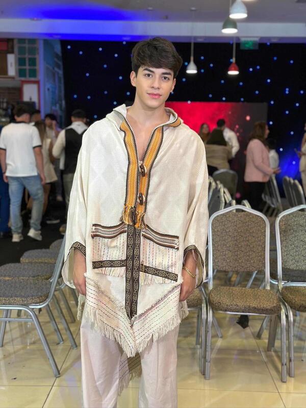Popular / Esteban Chávez se consolida como figura del modelaje paraguayo y brilla en evento de Mister Guaraní