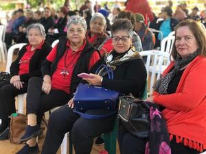 Adultos mayores celebran su día con servicios gratuitos y homenaje en Encarnación