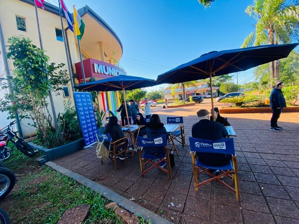 Feria de Empleo en Cambyretá convocó a numerosos postulantes