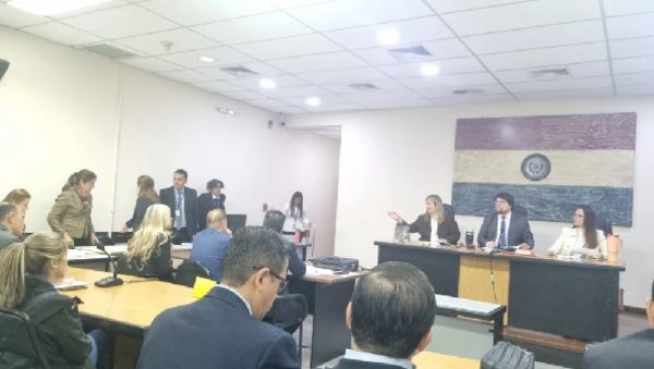 Tribunal rechaza suspender juicio a Durand