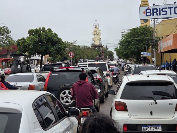 Caos vehicular en hora pico sobre la avenida Pinedo - Concepción al Día