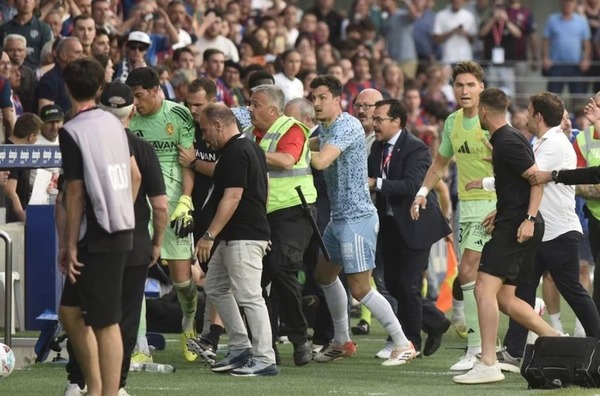 Esteban Andrada recibe sanción histórica de 13 partidos por agresión