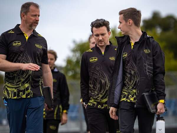 El festejo de Mercedes por el retorno de Joshua Duerksen - ABC Motor - ABC Color