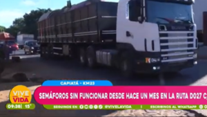 Capiatá, semáforo sin funcionar desde hace un mes en la ruta D027 c/ Rojas Cañada