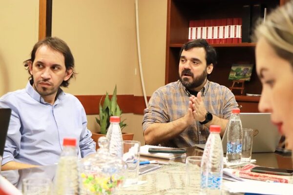 Proyecto cartista no protege a periodistas, advierten SPP y Codehupy - San Lorenzo Hoy