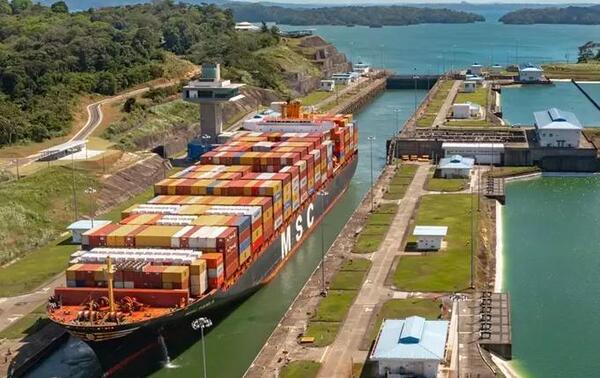 Panamá reafirma la "neutralidad" del canal de Panamá y pide "preservar la estabilidad" en el tránsito marítimo