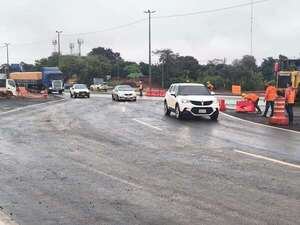 Atención usuarios de la ruta PY02: hay nuevos desvíos por la obra del viaducto en Ciudad del Este - ABC en el Este - ABC Color