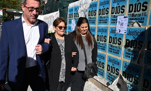 Justicia envía a juicio a abogado y hermanas de Maradona por presunta maniobra fraudulenta - OviedoPress