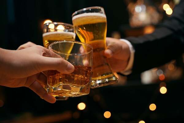 Según un estudio, la elección de alcohol influye en tu riesgo de muerte