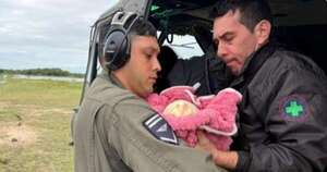 La Nación / Peña destaca apoyo de la Fuerza Aérea Paraguaya para asistir a familias en el Chaco