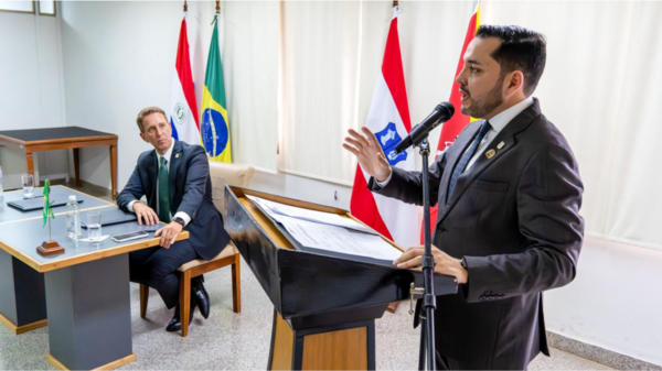 Bello impulsa alianza internacional para el desarrollo de Asunción