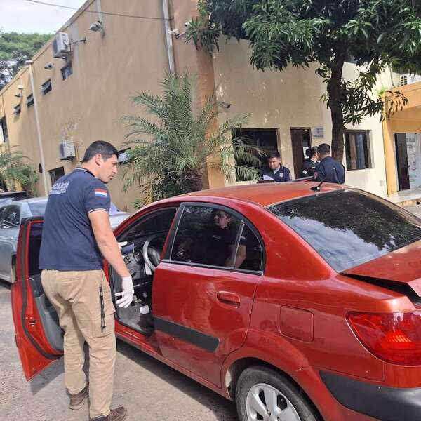 Incautan vehículo con autopartes robadas y buscan a sospechoso que escapó a pie - Policiales - ABC Color
