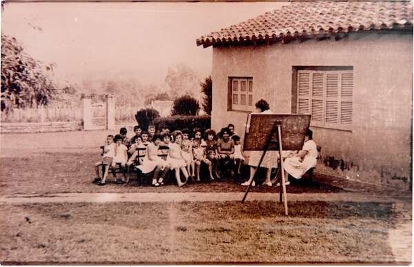 Día del Maestro en Paraguay: un homenaje a la resistencia y la reconstrucción - Nacionales - ABC Color
