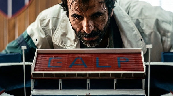 Víctor Sosa Traverzzi presente en la segunda temporada de "Barrabrava"