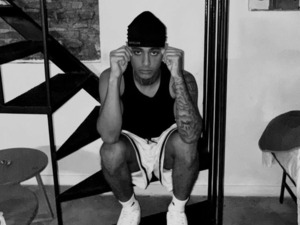 "Black side", de Elías Glz, ya disponible