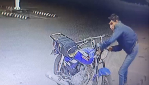 Recuperan moto robada y detienen a presunto ladrón en Luque | Unicanal