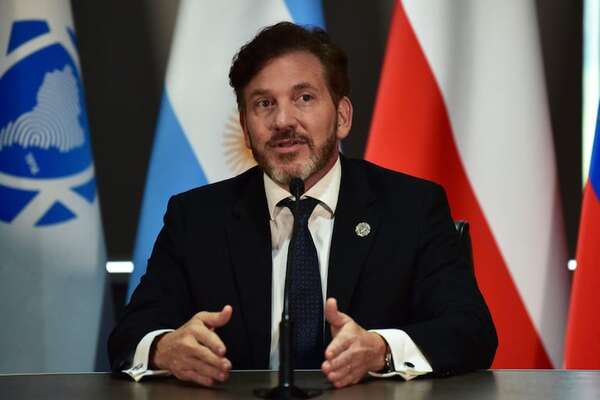 Pacto oculto: Conmebol “exculpó” de todo hecho punible a la familia Leoz - Política - ABC Color