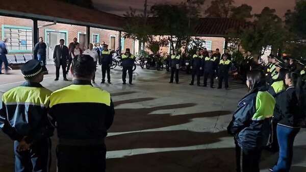 Camilo Perez es recibido “con honores” por la PMT - Política - ABC Color