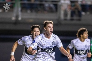 Con todo su potencial, el Decano visita a Vasco da Gama en Brasil - trece