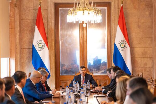 Peña respalda reclamo salarial y pide priorizar el poder adquisitivo en el reajuste del mínimo - El Trueno