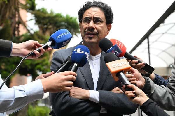 Encuesta muestra a presidenciable de izquierda como favorita en Colombia - Mundo - ABC Color