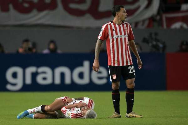 De Arrascaeta se opera de la clavícula a 46 días del debut de Uruguay en el Mundial - Fútbol Internacional - ABC Color