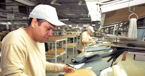 La Nación / Datos del INE: baja el desempleo y el mercado laboral muestra señales positivas