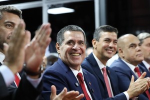 Cartes destaca gestión de Pérez y apunta a un nuevo rumbo para Asunción - ADN Digital