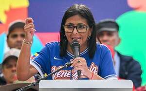 Delcy Rodríguez sube a 240 dólares el ingreso mínimo integral de trabajadores venezolanos - Mundo - ABC Color
