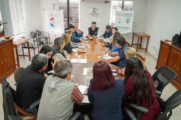 Autoridades electorales coordinan logística y capacitación de cara a internas de junio - ADN Digital