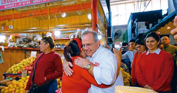 La Nación / Camilo Pérez visitó áreas clave de la Municipalidad de Asunción
