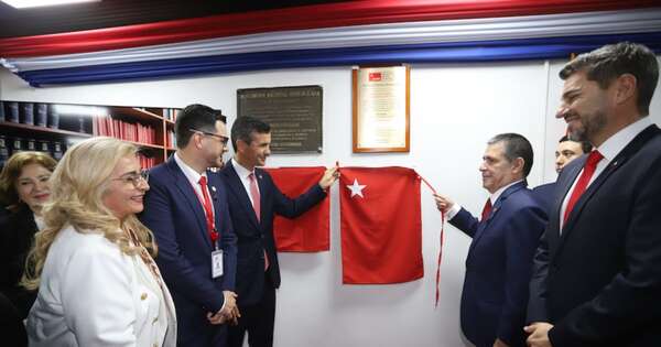 La Nación / Cartes inaugura mejoras en el edificio Patria en sede de ANR