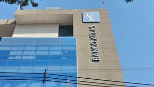 Banco Atlas rechaza acusación fiscal y niega hechos punibles