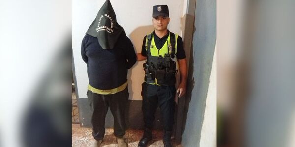 APREHENDEN A HOMBRE POR PRESUNTA ESTAFA EN SAN COSME Y DAMIÁN