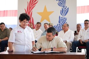 Peña reglamenta Ley de Etanol y apunta a impulsar la agroindustria cañera