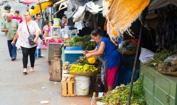 Seis de cada diez trabajadores operan en la informalidad en Paraguay