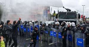 La Nación / Disturbios en manifestación de trabajadores en Estambul arroja 600 detenidos