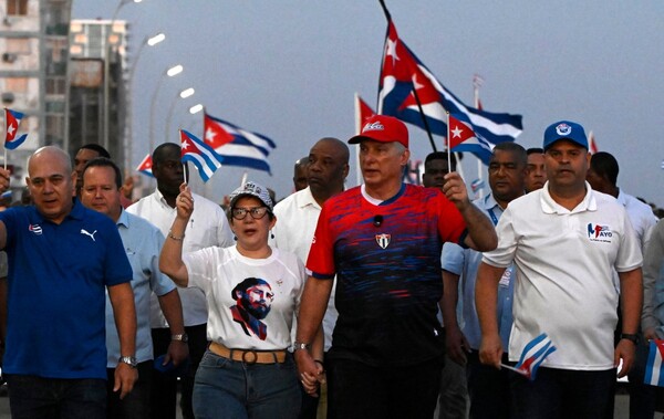 Trump endurece sanciones a Cuba en plena marcha del 1 de Mayo en La Habana