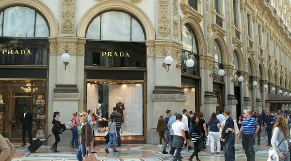Prada cumple previsiones pese al impacto de la guerra en Miu Miu - 5Días