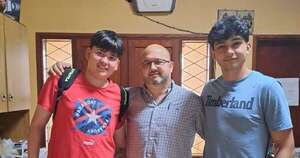 La Nación / Padre de familia espera un donante
