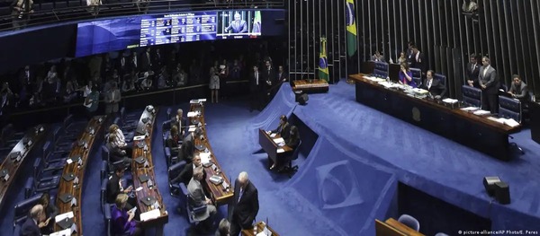 Lula sufre histórica derrota en el Senado antes de las elecciones