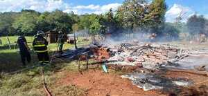 Incendio consume galpón en el barrio Cuatro Potrero de Encarnación