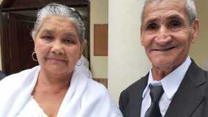 Se casan después de 25 años para cumplirle promesa al papá de la novia