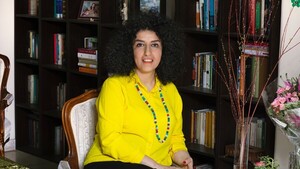 Nobel de la Paz iraní Narges Mohammadi fue hospitalizada, según allegados